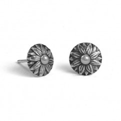 RSJ_GCT_CentralFlowerEarrings_web_bw